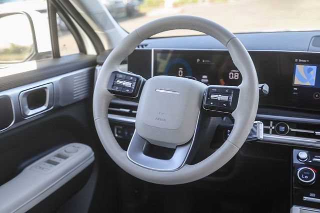 Certified 2025 Hyundai Santa Fe SEL image 17