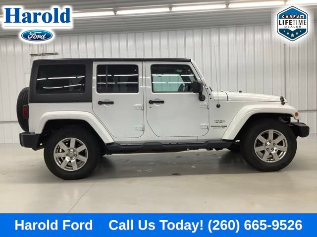 Used 2018 Jeep Wrangler Unlimited Sahara w/ Dual Top Group AWD/4WD image 7
