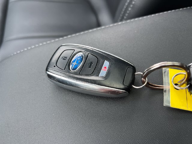 Used 2022 Subaru Ascent Touring AWD/4WD image 31