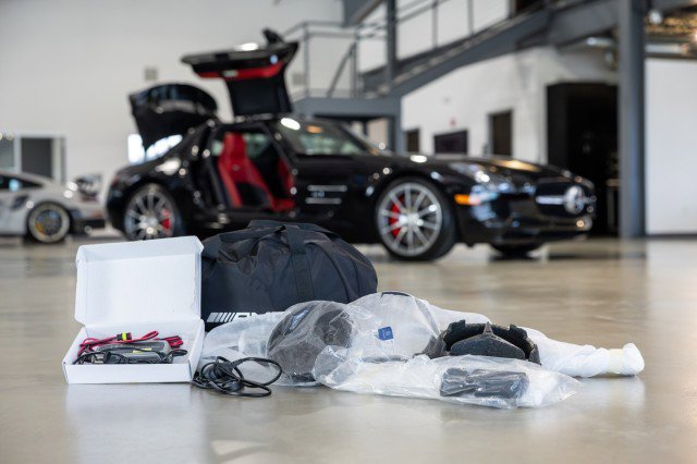 Used 2012 Mercedes-Benz SLS AMG Coupe image 34