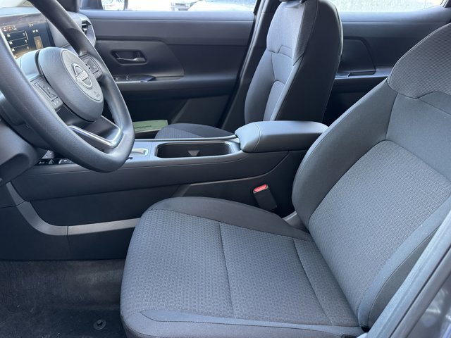 New 2026 Nissan Kicks S image 19