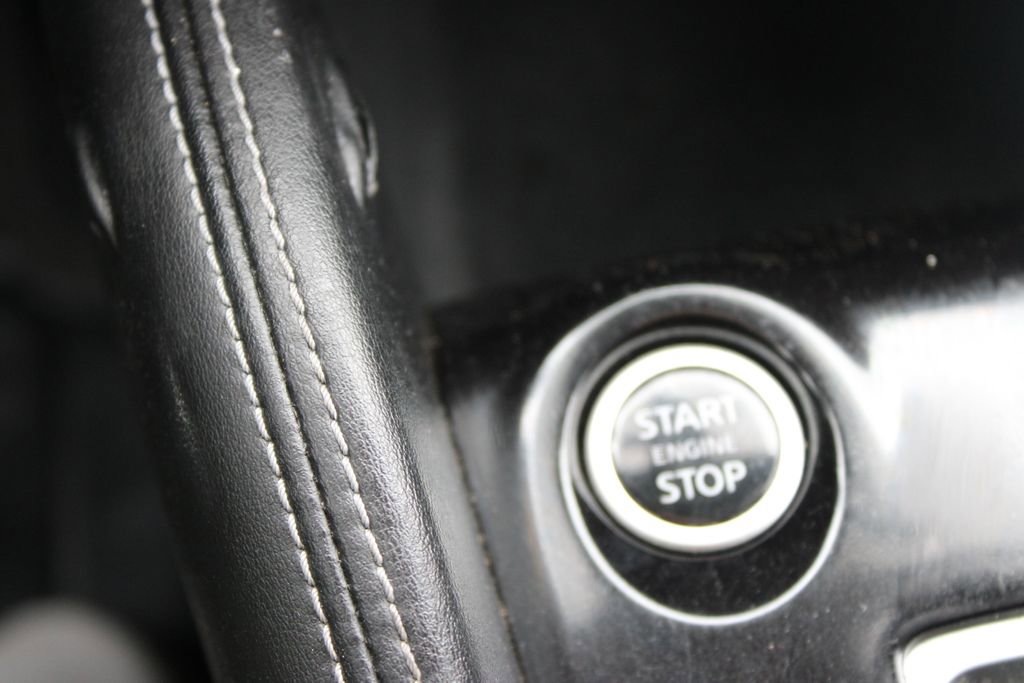 Used 2020 Nissan Kicks SR image 36