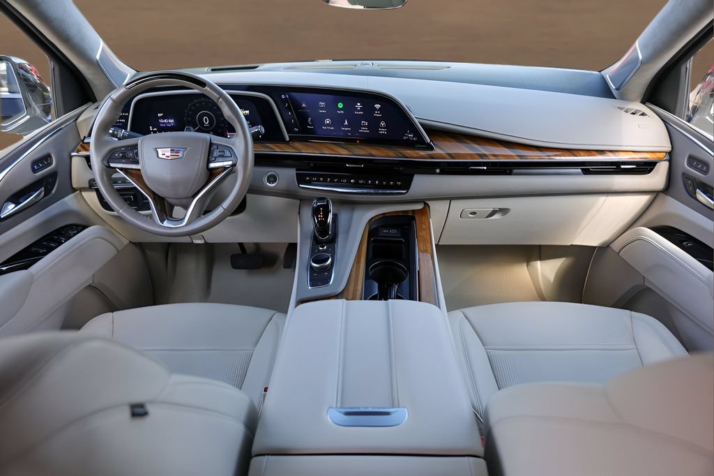 Certified 2024 Cadillac Escalade Premium Luxury Platinum AWD/4WD image 28
