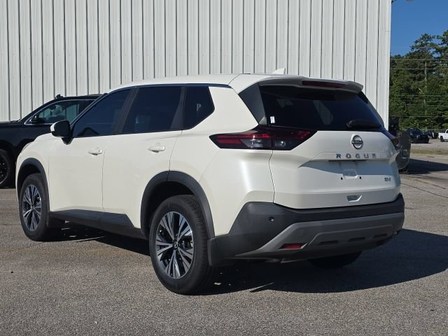 Used 2023 Nissan Rogue SV FWD image 3