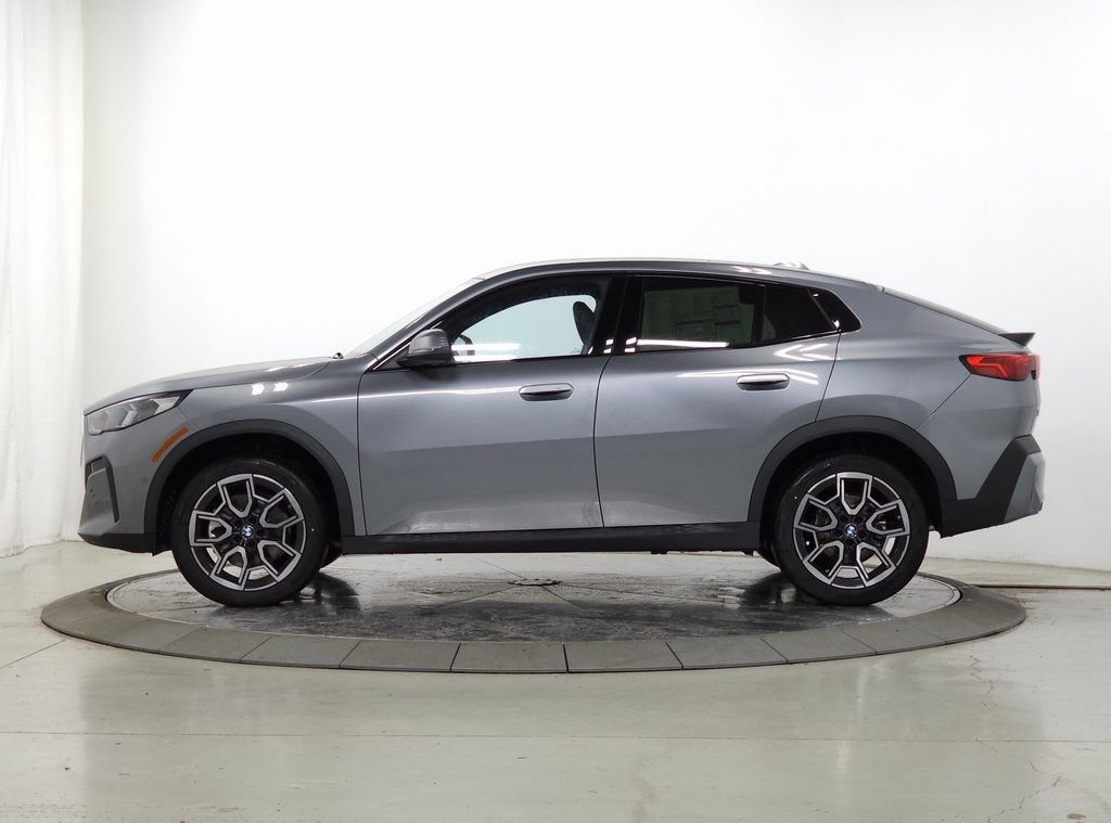 New 2026 BMW X2 xDrive28i w/ Technology Package AWD/4WD image 5