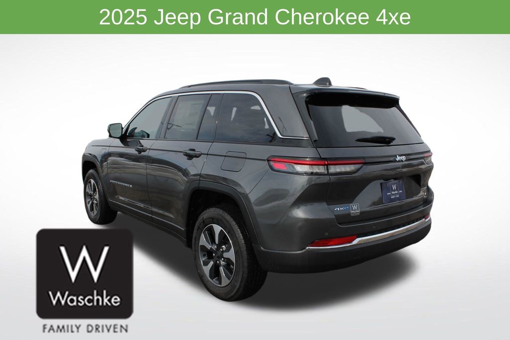 New 2025 Jeep Grand Cherokee Limited 4xe w/ Trailer Tow Package image 5
