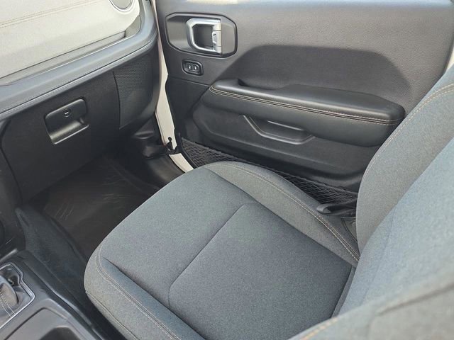 Used 2024 Jeep Wrangler Unlimited Sahara image 16