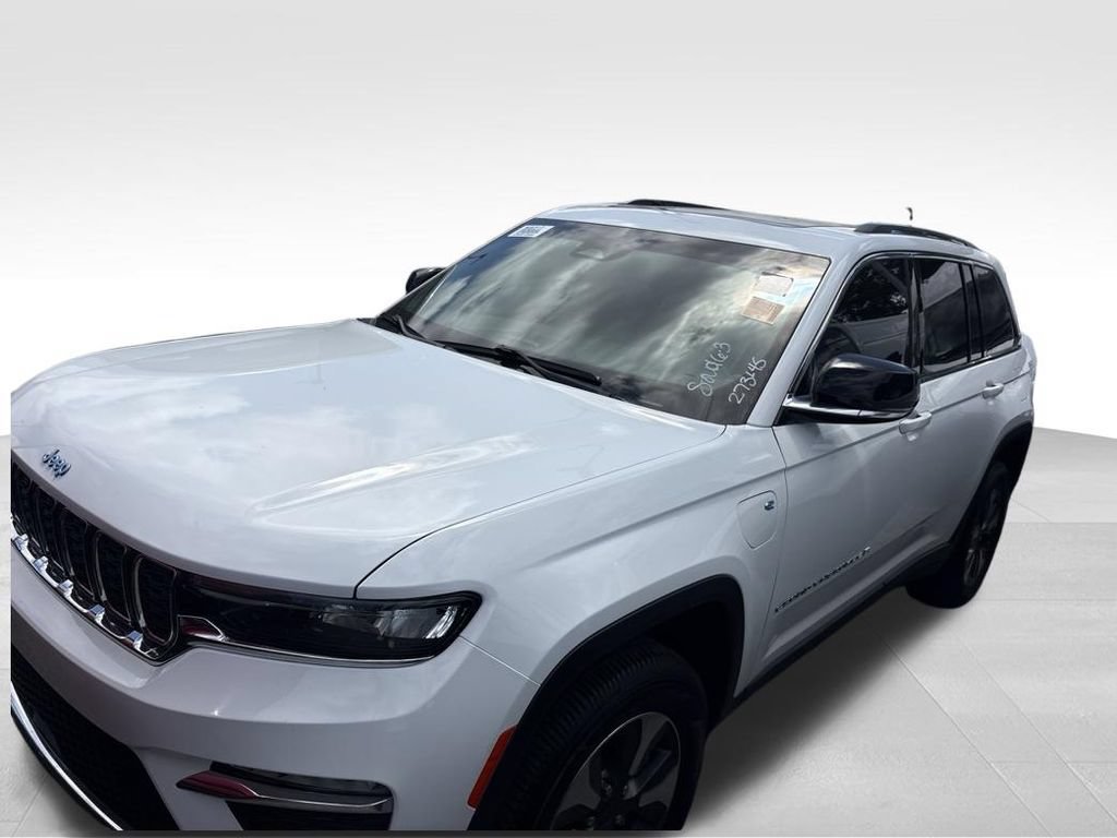 Used 2022 Jeep Grand Cherokee Limited 4xe AWD/4WD image 2