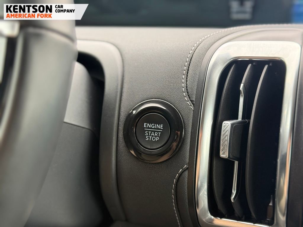 Used 2025 Ford Expedition Platinum AWD/4WD image 32