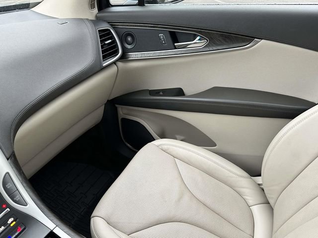 Used 2019 Lincoln Nautilus Reserve image 34