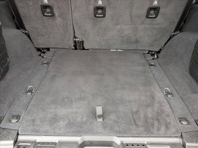 Used 2019 Jeep Wrangler Unlimited Sahara image 6