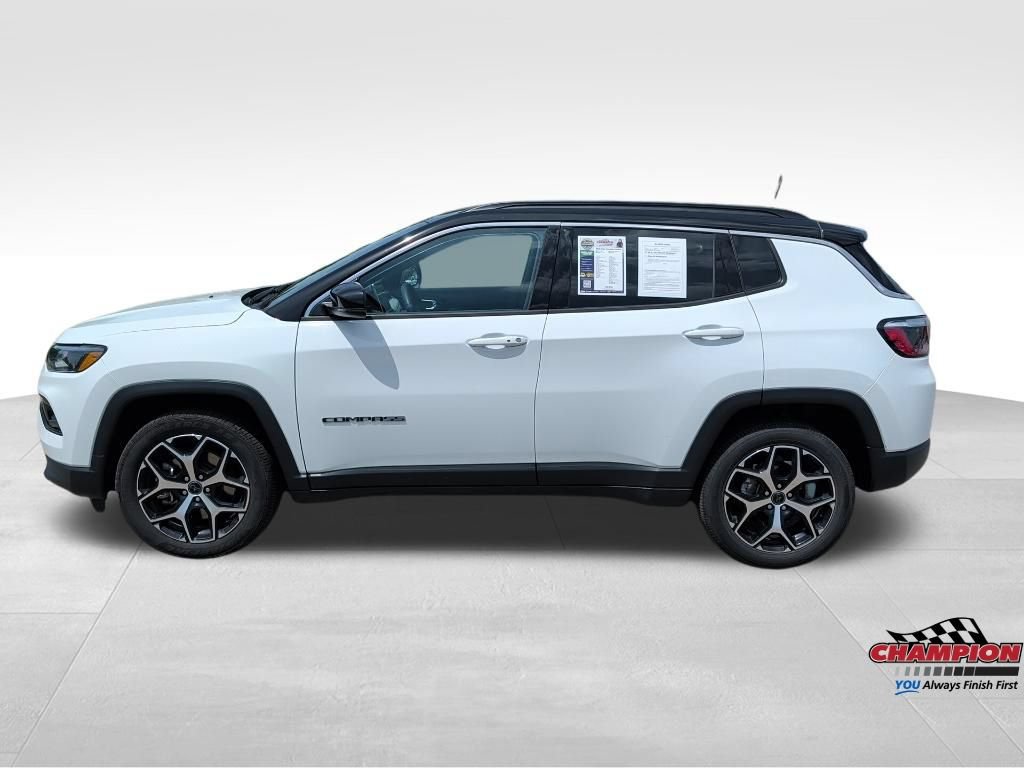 Used 2025 Jeep Compass Limited AWD/4WD image 2