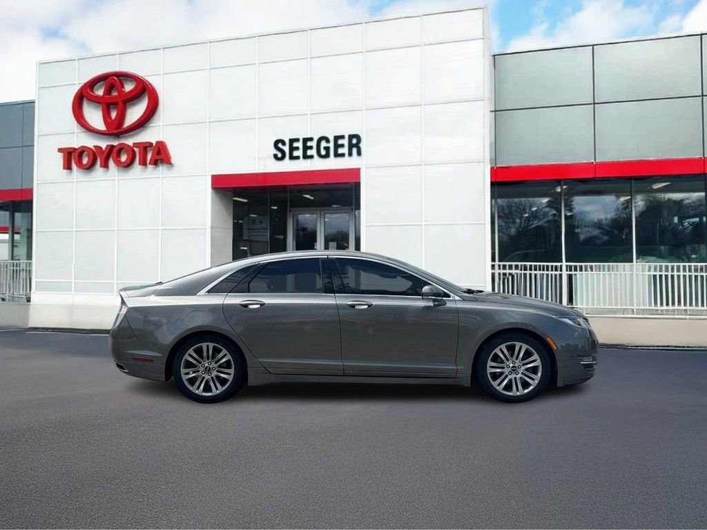 Used 2014 Lincoln MKZ AWD w/ Equipment Group 101A Select image 2