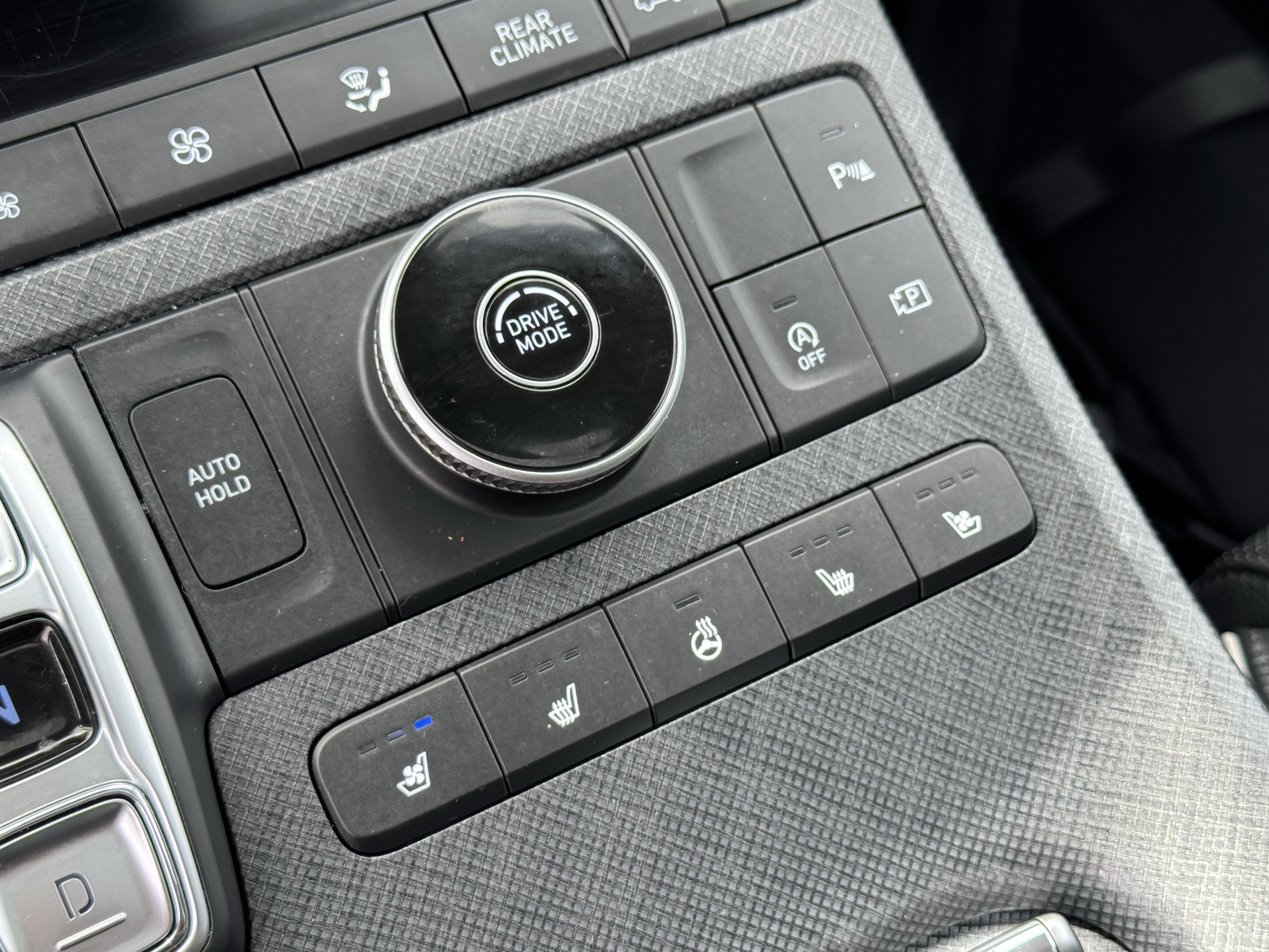 Used 2024 Hyundai Palisade Limited FWD image 24