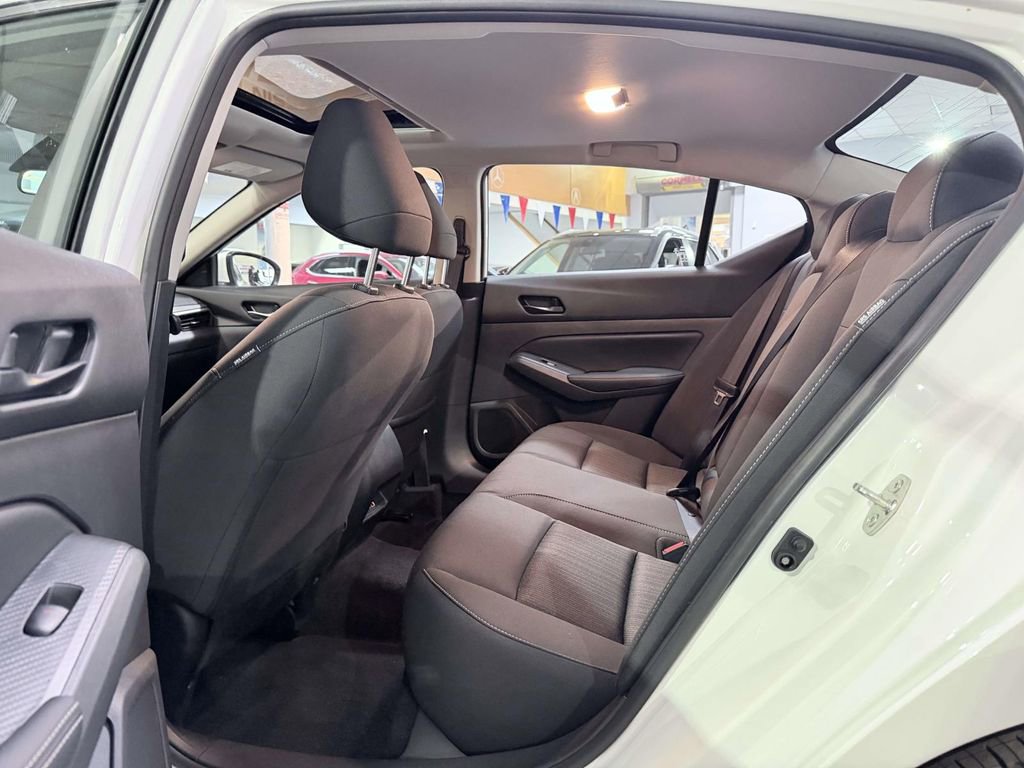 Used 2025 Nissan Altima 2.5 SV w/ SV Premium Package FWD image 13