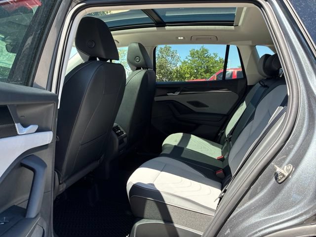 New 2026 Volkswagen Tiguan SE AWD/4WD image 8