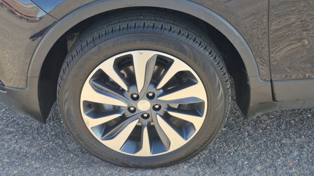 Used 2022 Buick Encore Preferred w/ Safety Package II image 18