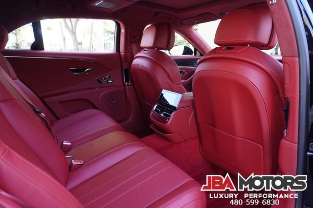 Used 2023 Bentley Flying Spur Plug-In Hybrid AWD/4WD image 8