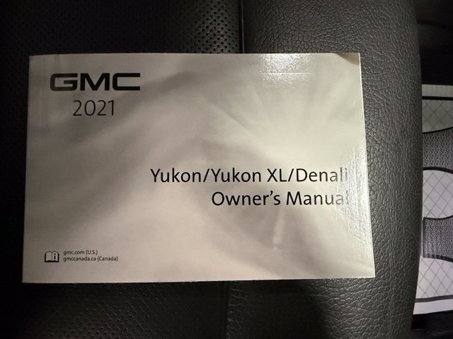 Used 2021 GMC Yukon Denali w/ Denali Premium Package AWD/4WD image 54