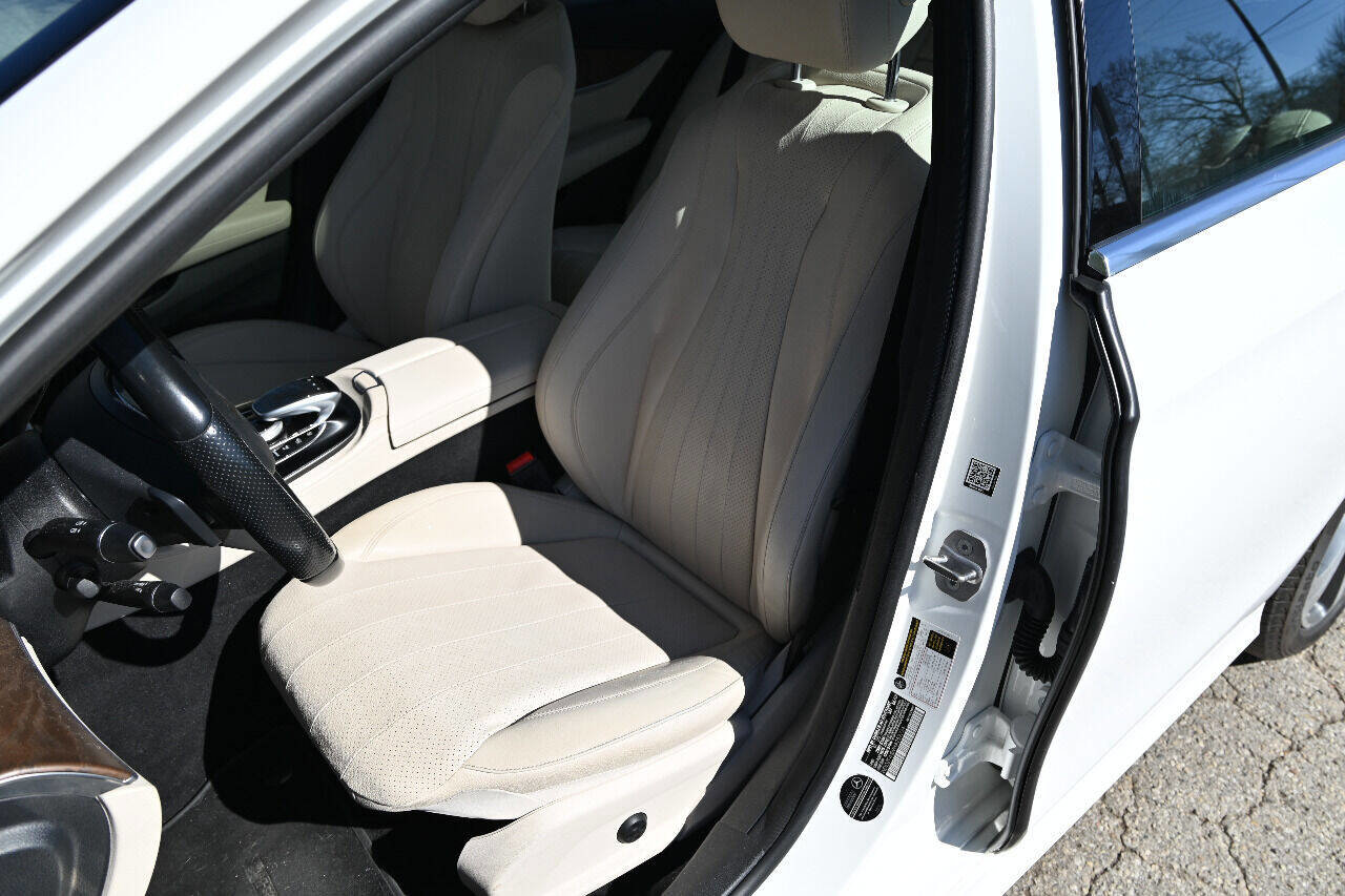 Used 2017 Mercedes-Benz E 300 image 20