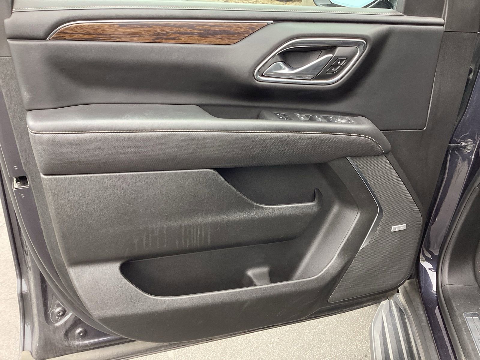 Used 2023 Chevrolet Suburban Premier AWD/4WD image 21