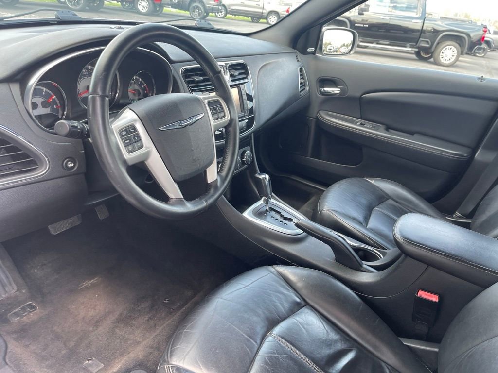 Used 2013 Chrysler 200 Limited w/ Sun/Sound Group image 10