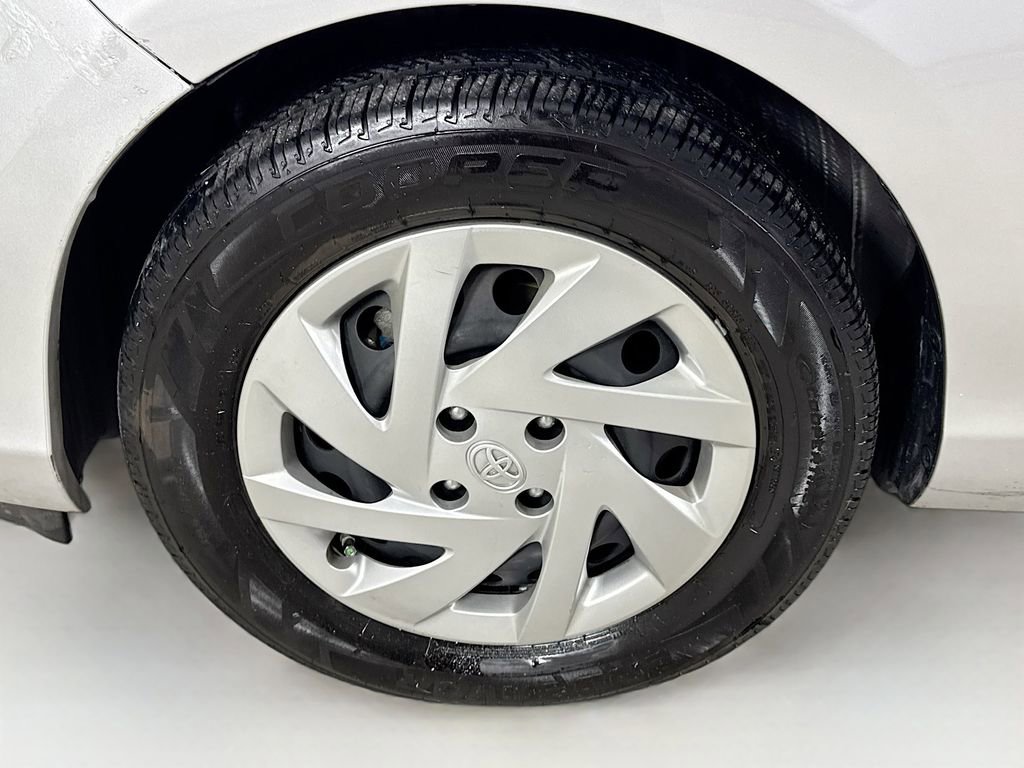 Used 2015 Toyota Prius C Two FWD image 35