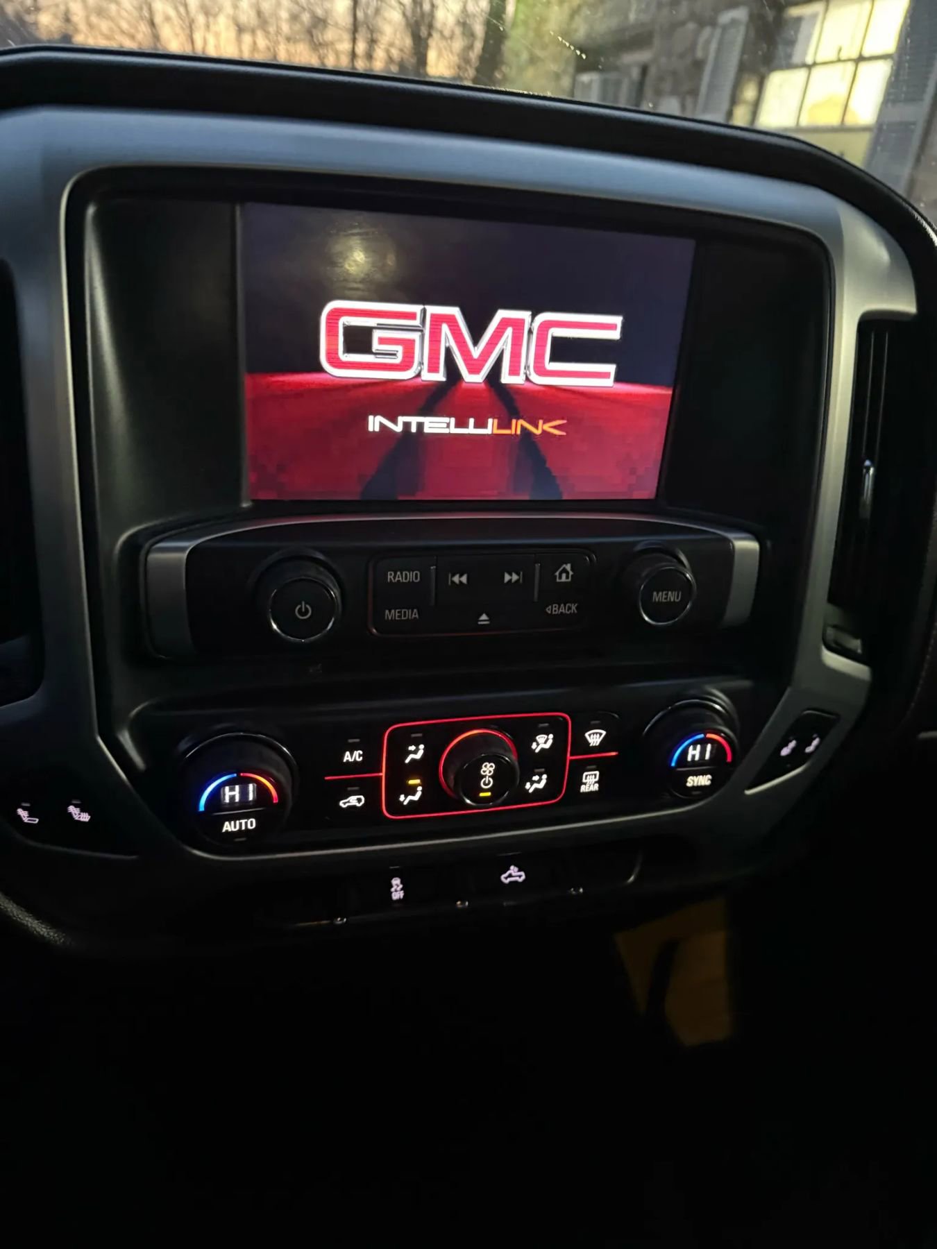 Used 2015 GMC Sierra 1500 SLE w/ SLE Value Package AWD/4WD image 31