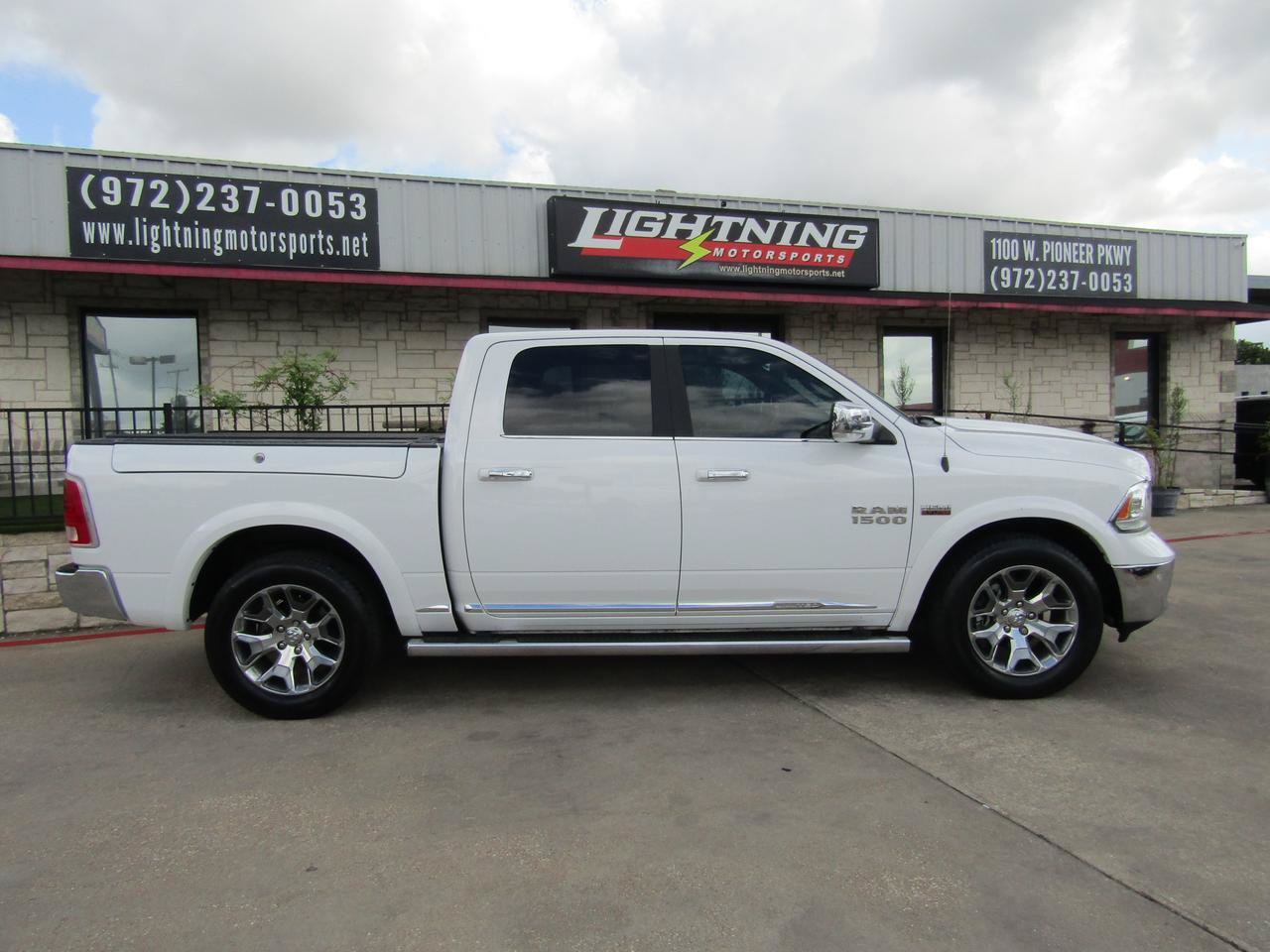Used 2017 RAM 1500 Limited AWD/4WD image 5