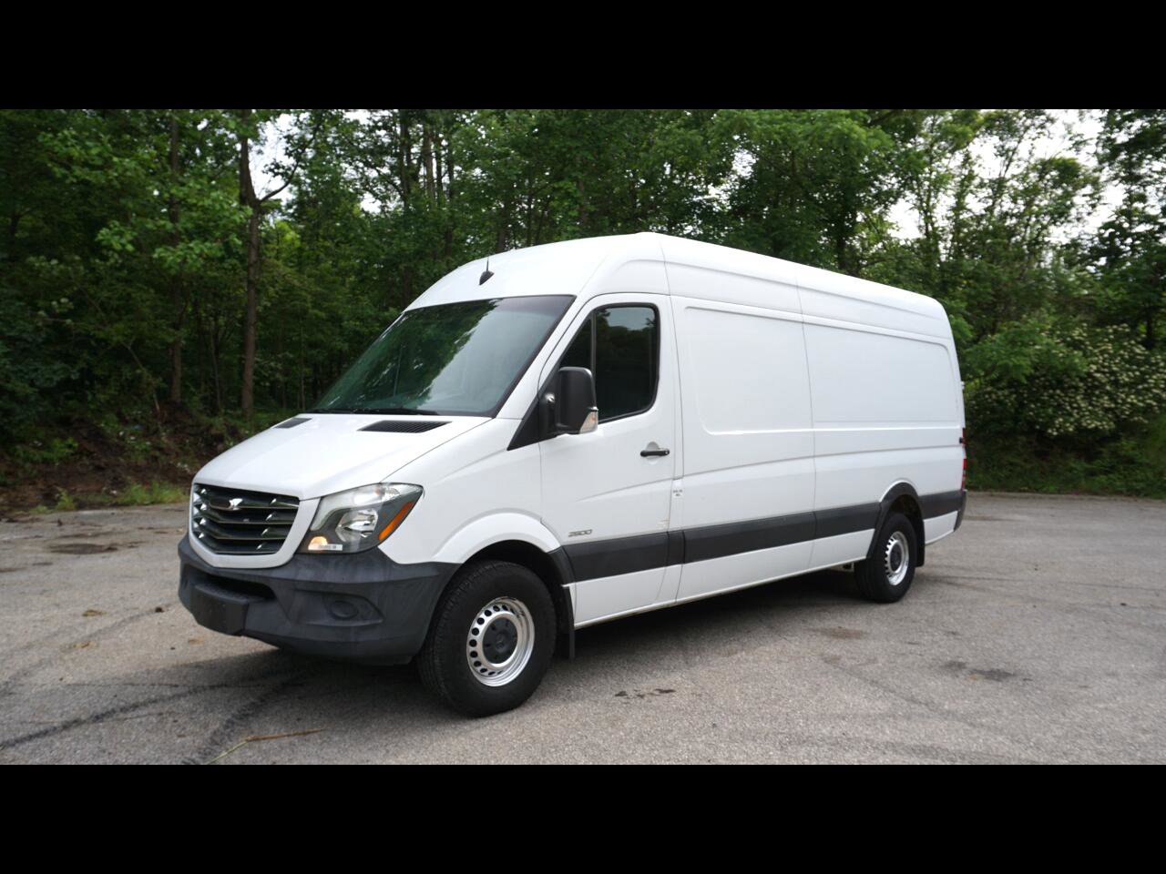 Used 2015 Freightliner Sprinter 2500 image 1
