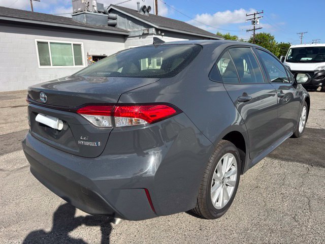 Used 2024 Toyota Corolla LE w/ LE Convenience Package FWD image 5