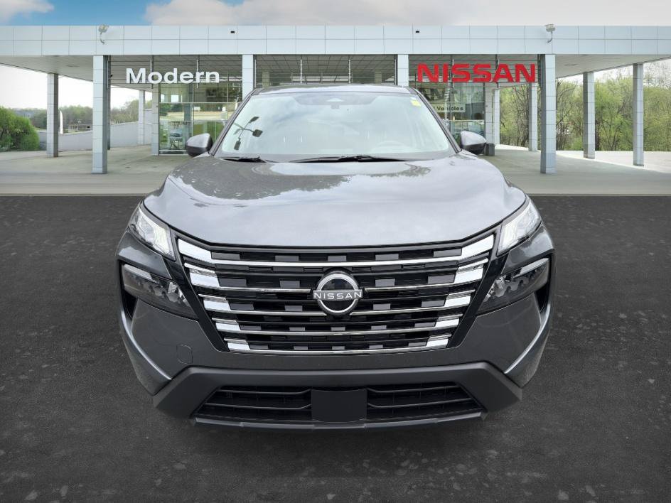 Certified 2026 Nissan Rogue SV FWD image 8