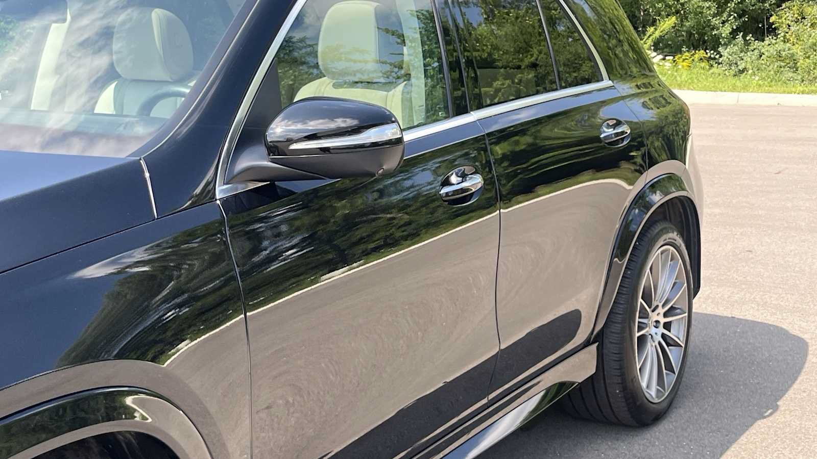 Used 2024 Mercedes-Benz GLE 350 4MATIC image 17