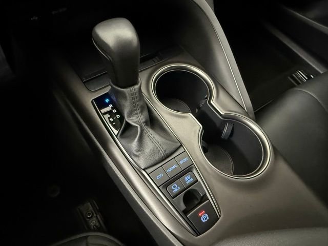 Used 2022 Toyota Camry SE image 25