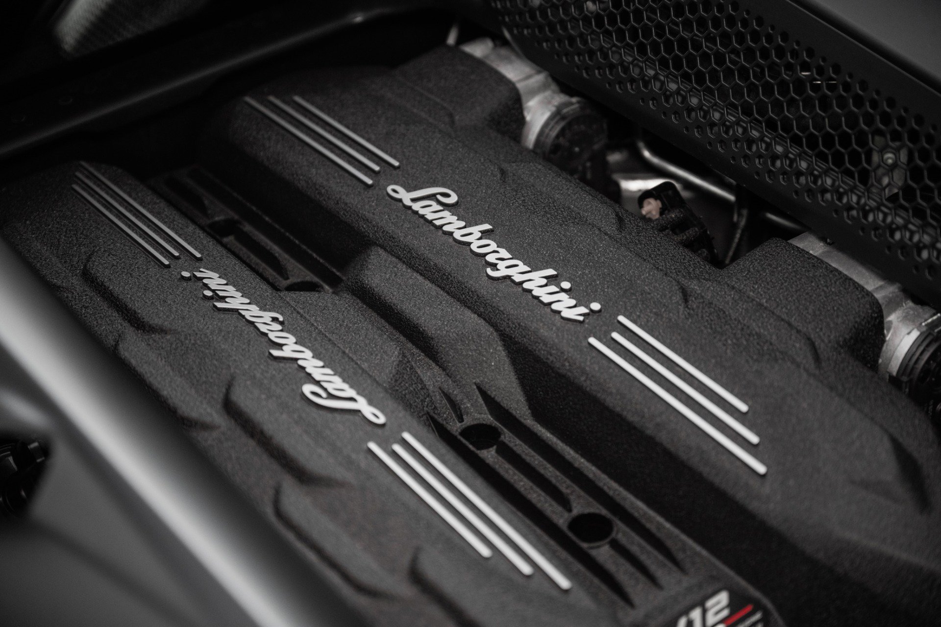 Used 2024 Lamborghini Revuelto image 17