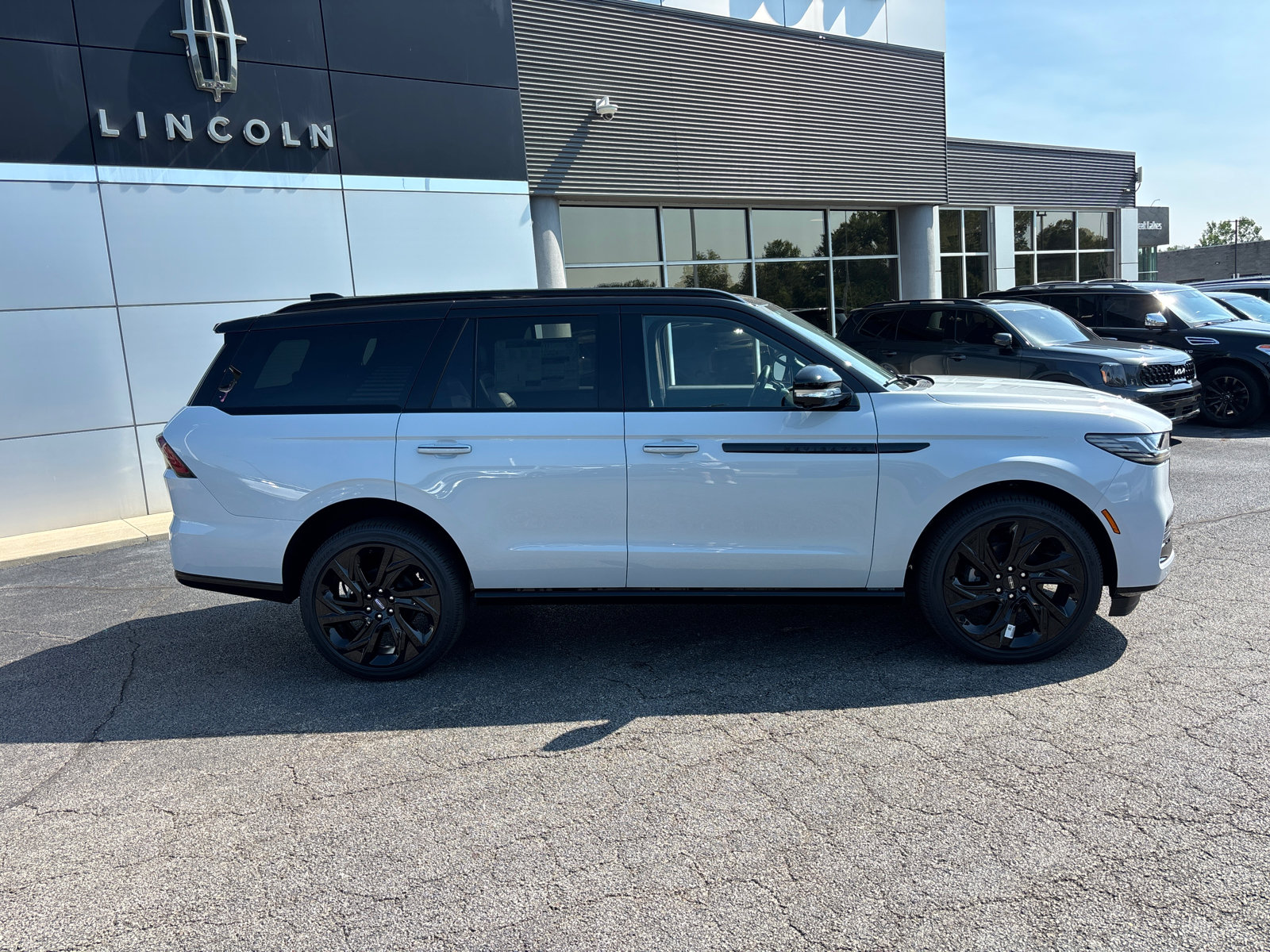 New 2026 Lincoln Navigator Black Label AWD/4WD image 8