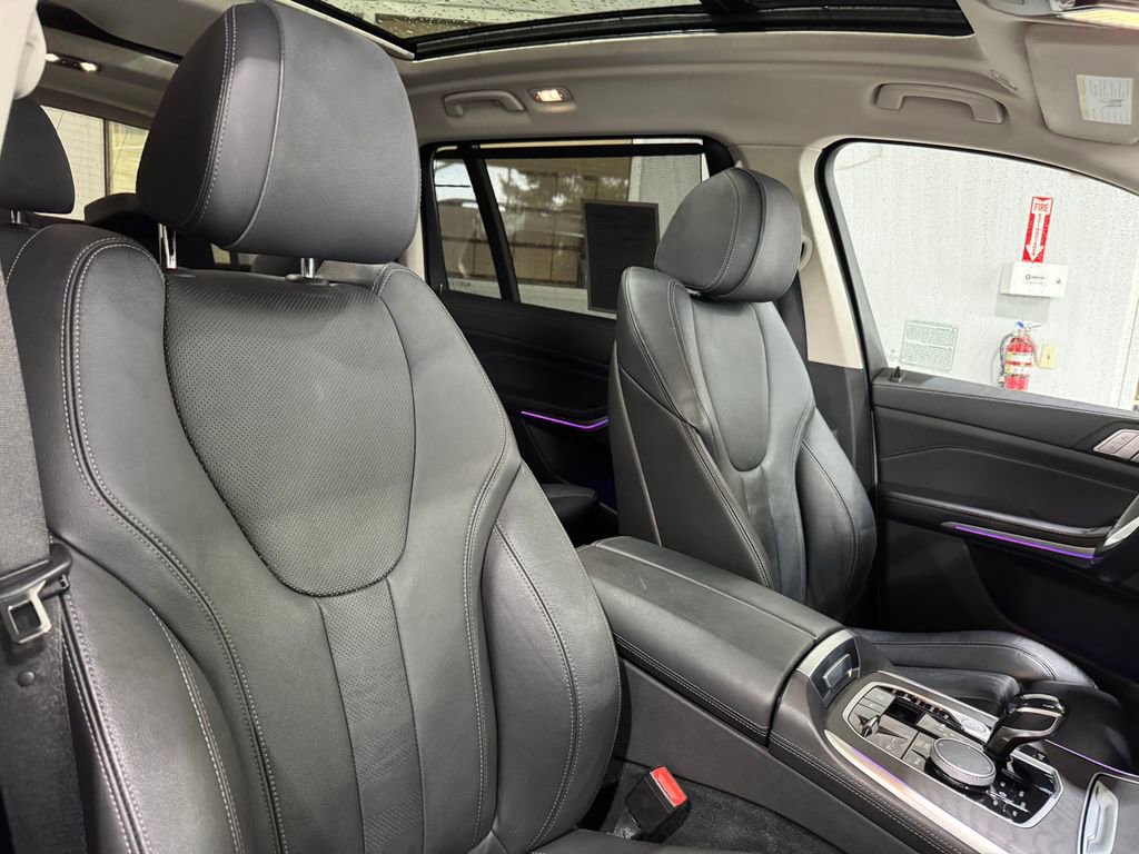 Used 2021 BMW X7 xDrive40i w/ Premium Package image 30