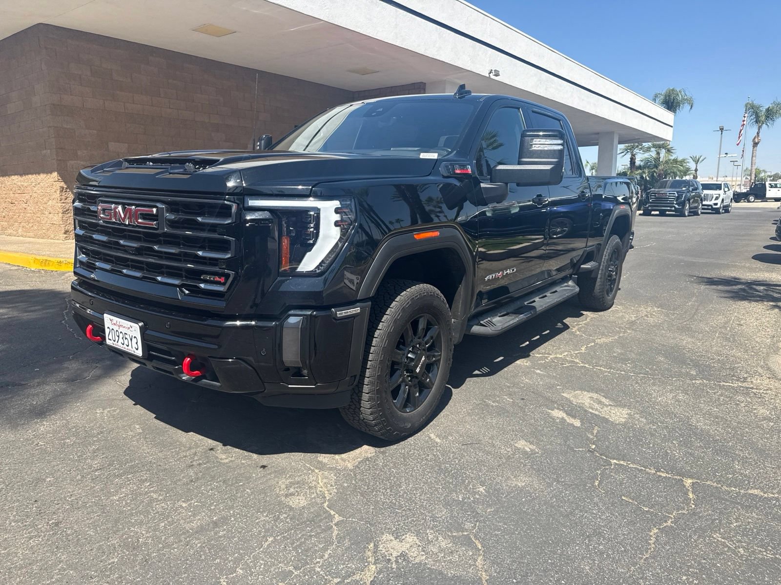 Used 2024 GMC Sierra 2500 AT4 w/ Max Trailering Package AWD/4WD image 13