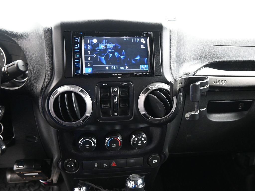 Used 2015 Jeep Wrangler Unlimited Sport w/ Quick Order Package 24S image 10