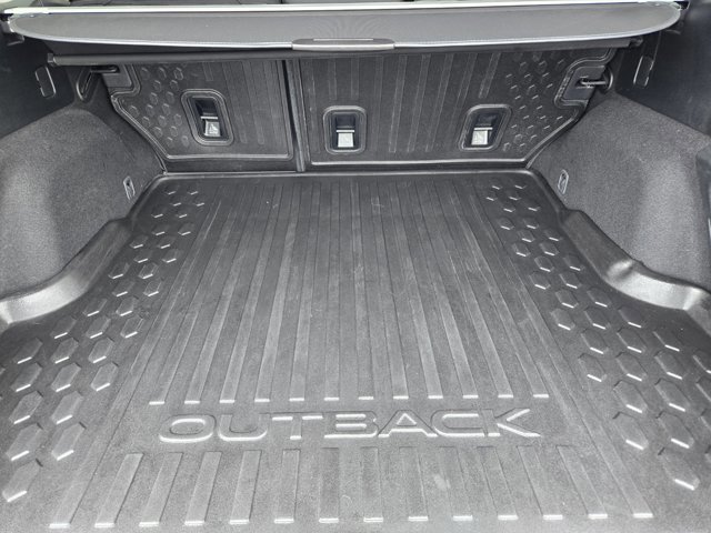 Used 2022 Subaru Outback Premium AWD/4WD image 31