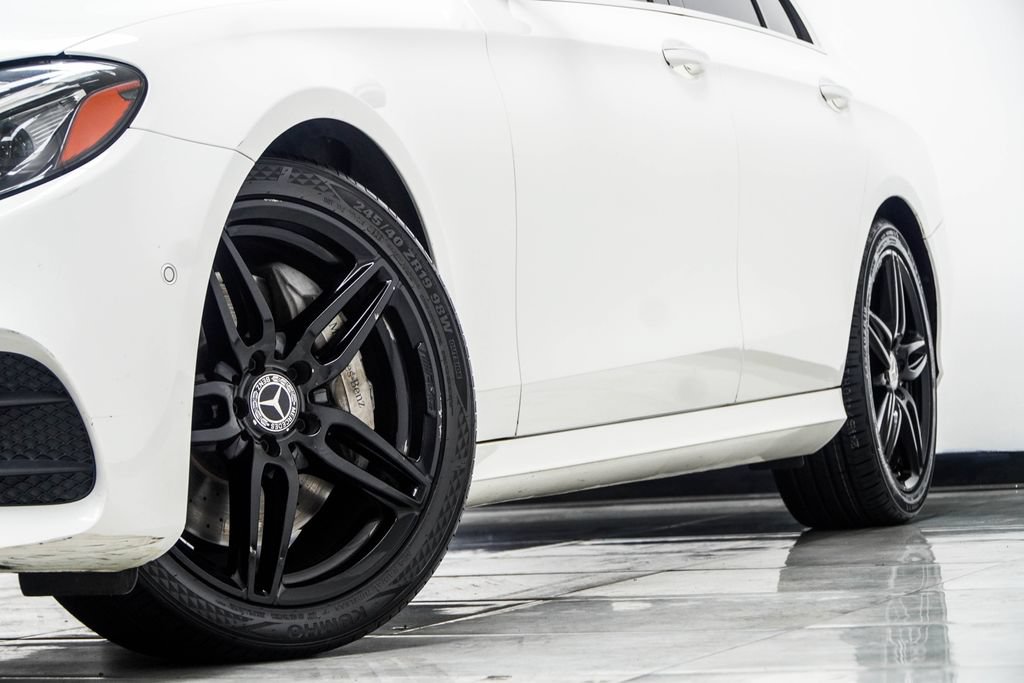 Used 2019 Mercedes-Benz E 300 image 3