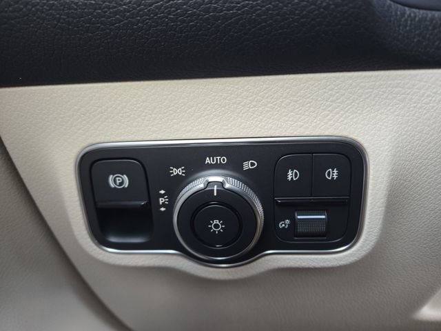 New 2026 Mercedes-Benz GLB 250 4MATIC image 19