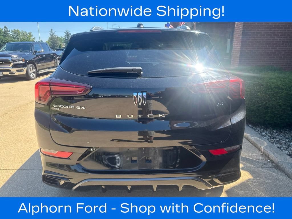 Used 2024 Buick Encore GX Sport Touring AWD/4WD image 4