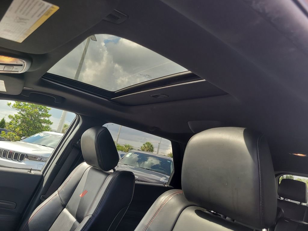 Used 2024 Dodge Durango GT RWD image 25