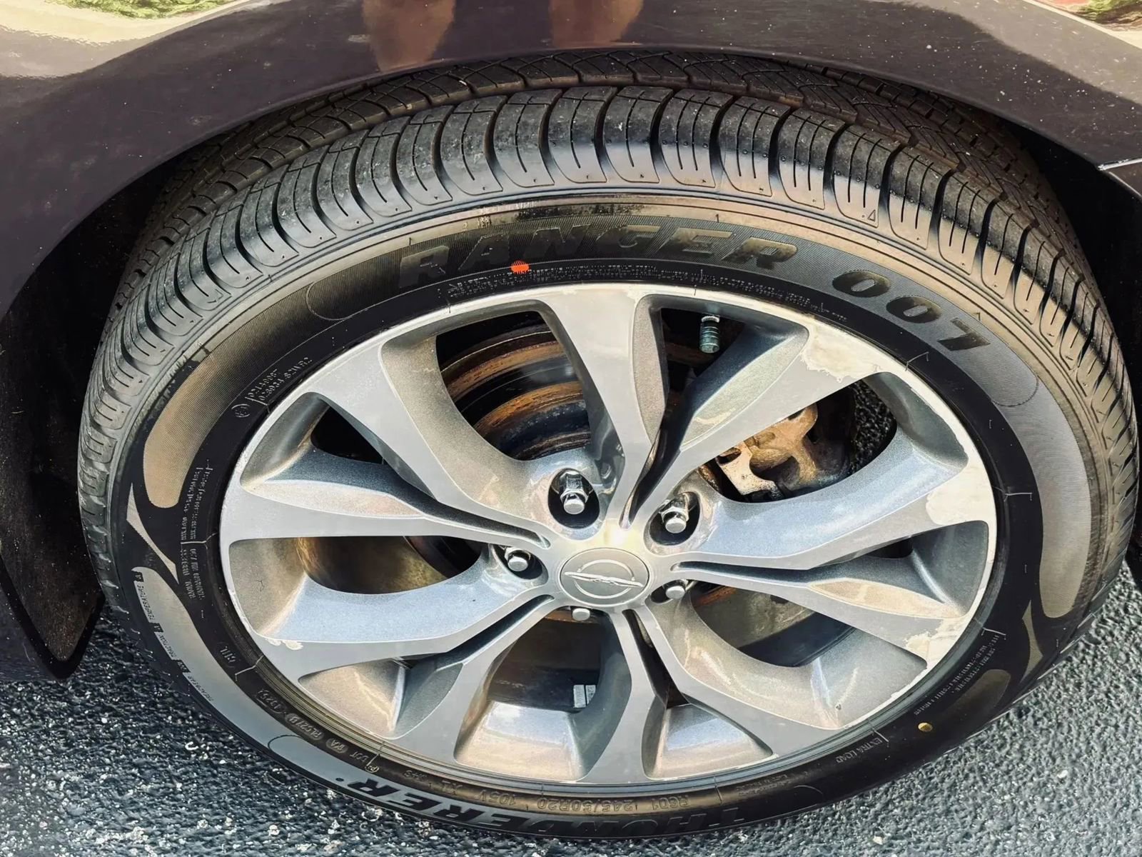 Used 2017 Chrysler Pacifica Limited FWD image 3