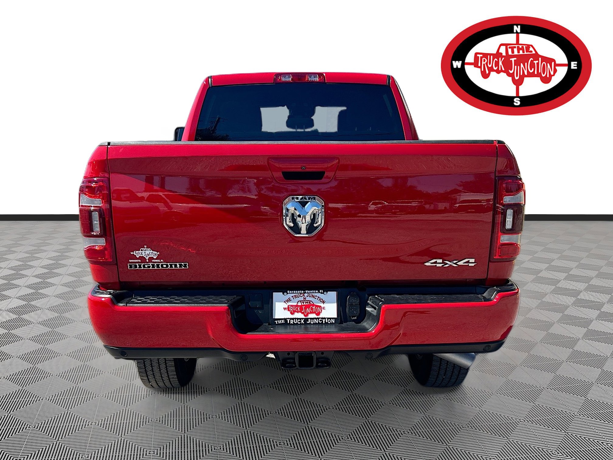 Used 2024 RAM 2500 Big Horn w/ Safety Group image 6