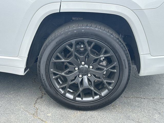 Used 2024 Jeep Grand Cherokee L Summit image 25