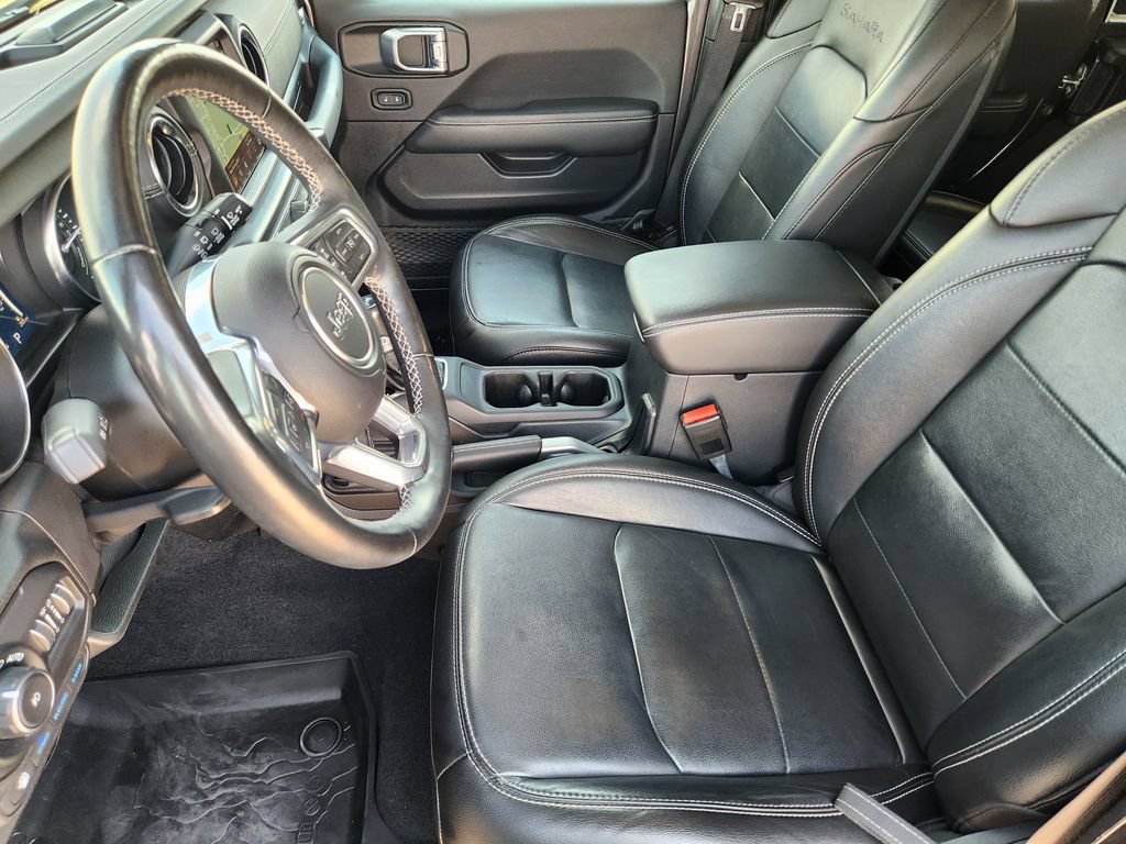 Used 2021 Jeep Wrangler Unlimited Sahara w/ Cold Weather Group AWD/4WD image 14