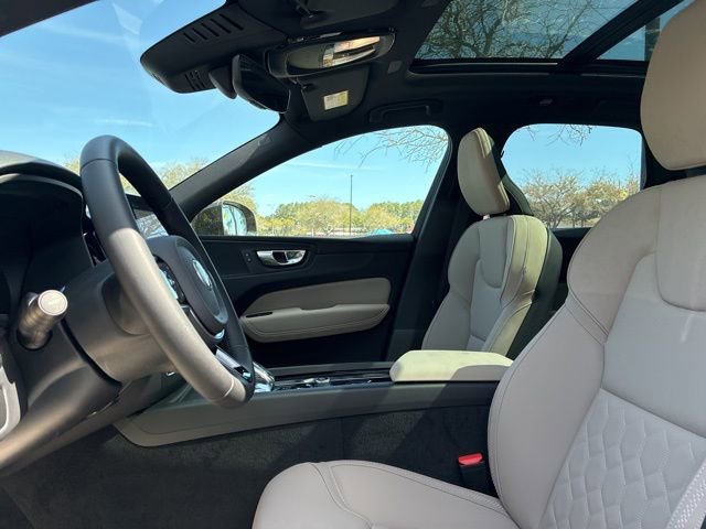 New 2026 Volvo XC60 B5 Plus w/ Protection Package Premier AWD/4WD image 22