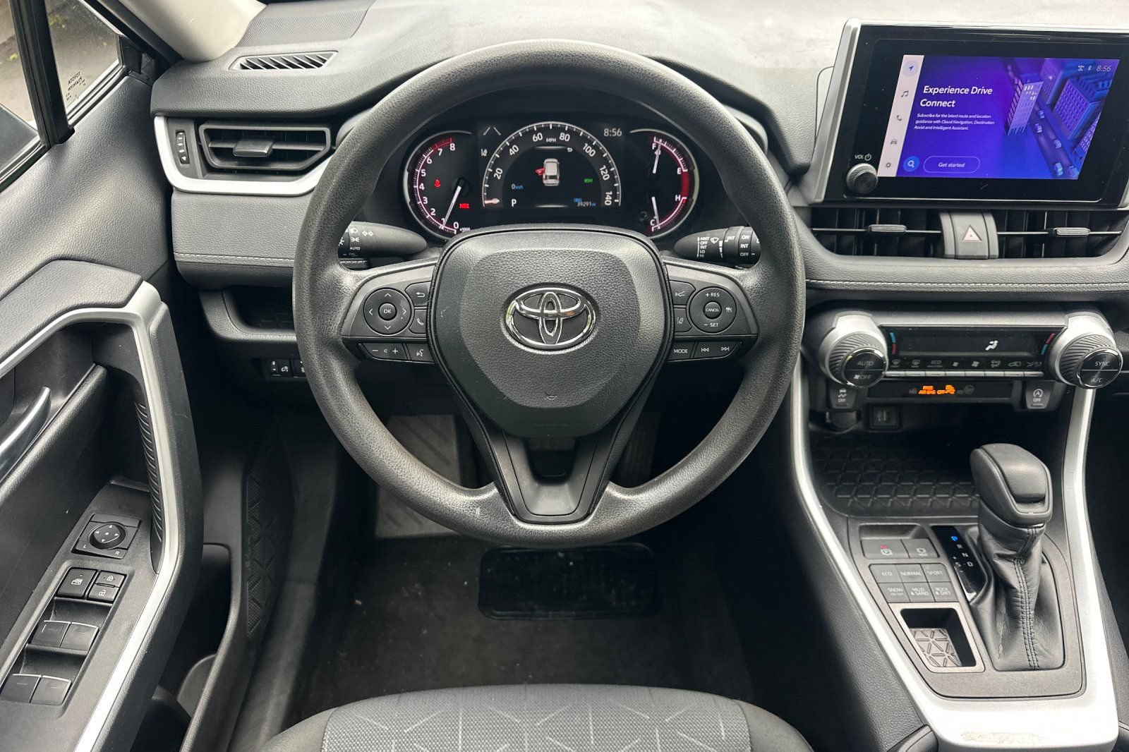 Used 2024 Toyota RAV4 XLE AWD/4WD image 10